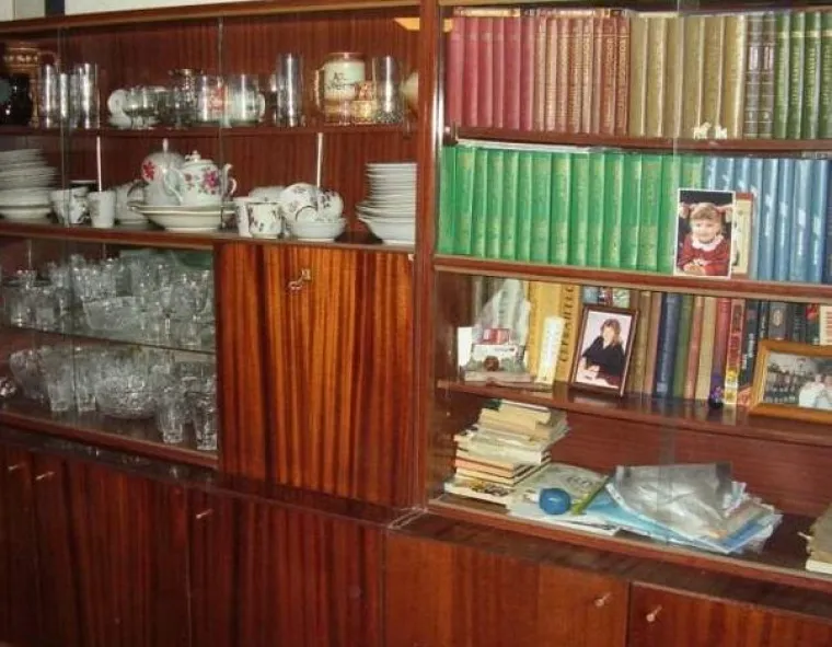 'True Slav' dizajn interijera: Slaveni su obožavali kič, lustere, tepihe...