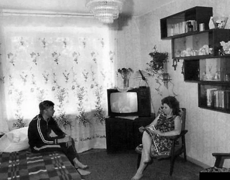 'True Slav' dizajn interijera: Slaveni su obožavali kič, lustere, tepihe...