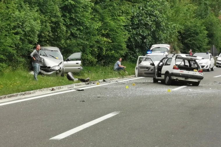 U teškoj nereći kod Učke sudarila se tri vozila, jedna osoba poginula