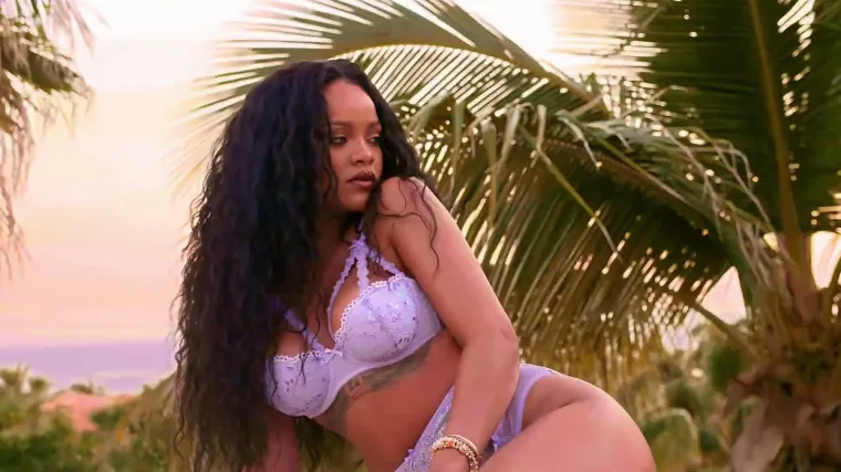 Rihanna jako dobro zna da je sama sebi najbolja reklama. Pjevačica i dizajnerica jo&scaron; je jednom pozirala u donjem rublju svog brenda 'Savage x Fenty' te je pokazala da jednostavno nema konkurenciju.
