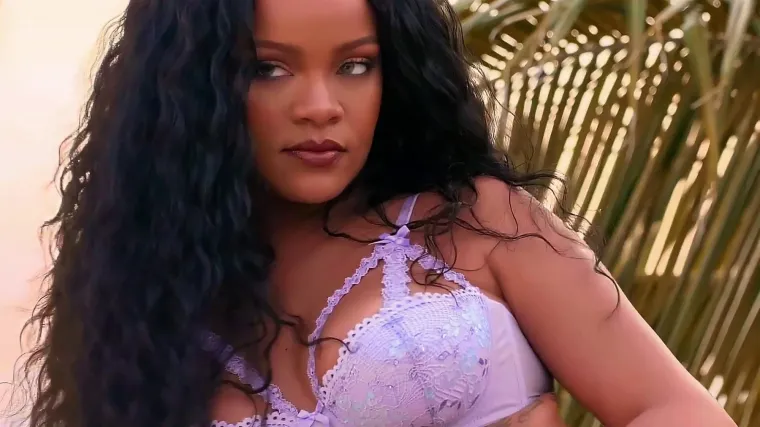 RIHANNA NEMA KONKURENCIJU: Pozirala u donjem rublju svog brenda, a svaka je iduća fotka praznik za oči