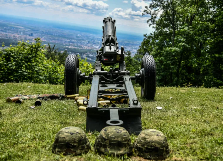 Hrvatska obilježava 30. Dan državnosti: S Medvedgrada ispaljeno 30 počasnih plotuna, MIG-ovi preletjeli Zagreb