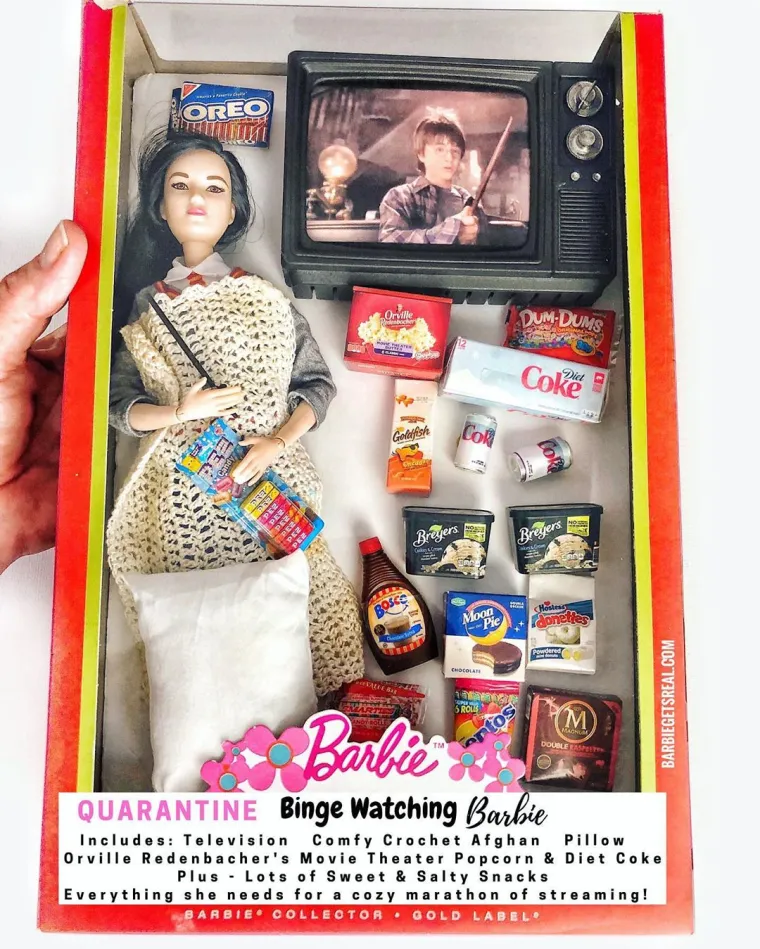 BARBIKE U IZOLACIJI: Baka je počela izrađivati lutke inspirirane karantenom, a s rezultatima se svi možemo poistovjetiti