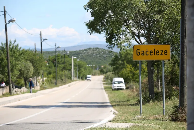Stra&scaron;an zločin u Gaćelezima: Ovo je čovjek osumnjičen za ubojstvo rođaka i svog prvog susjeda