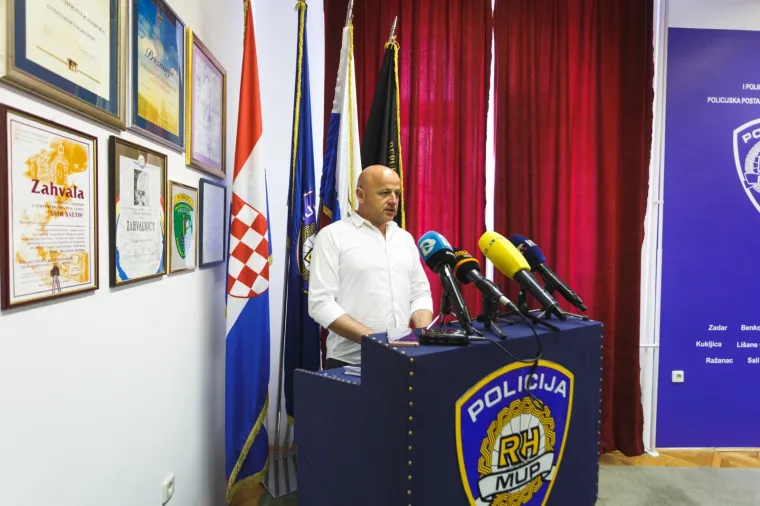 Uhićena dvojica sa zadarskog područja: Dilali kokain, a policija prona&scaron;la i duhan, oružje i novac