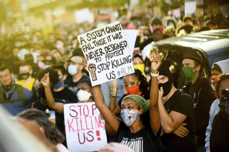 Kaos i nasilje na ulicama diljem SAD-a: Ovakvo ne&scaron;to nije viđeno od ubojstva Martina Luthera Kinga!