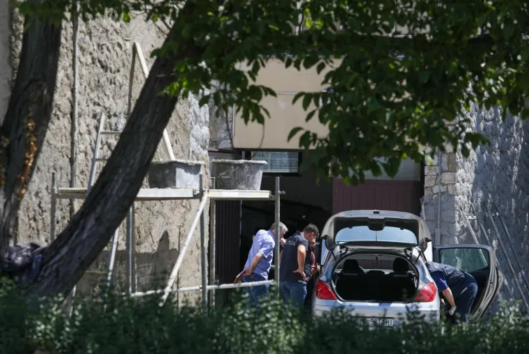 Dubrava pod opsadom: Policijska postaja blokirana! 'Građanin do&scaron;ao s ekplozivnom napravom'