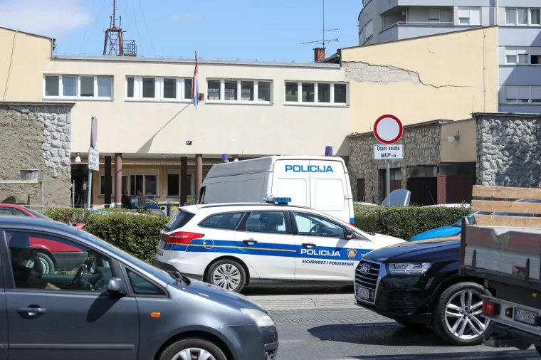 Dubrava pod opsadom: Policijska postaja blokirana! 'Građanin do&scaron;ao s ekplozivnom napravom'