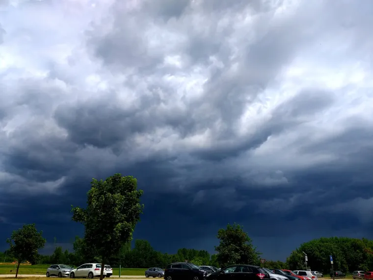 Grmljavinsko nevrijeme poharalo Međimurje: Puhao je jak vjetar, pala je i tuča