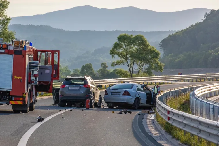 STRAVIČNA NESREĆA NA ISTARSKOM IPSILONU: Jedna osoba poginula, dvije te&scaron;ko ozlijeđene