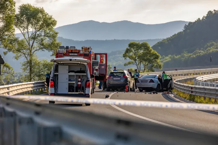 STRAVIČNA NESREĆA NA ISTARSKOM IPSILONU: Jedna osoba poginula, dvije te&scaron;ko ozlijeđene