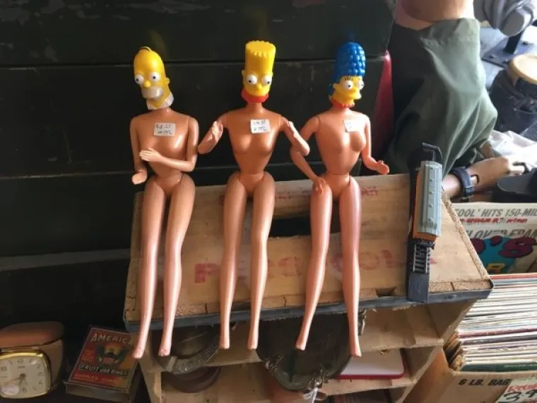 PA TKO OVO KUPUJE? Ovo su najbizarnije stvari u second hand shopovima, nema &scaron;anse da vam ne ostane upitnik nad glavom