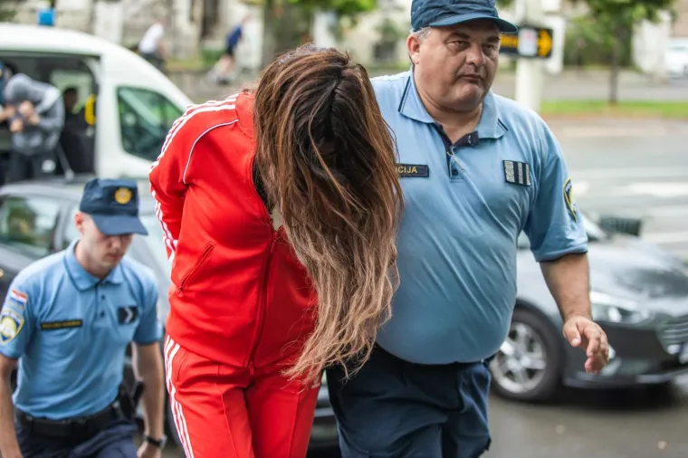 PRIVEDENI OSUMNJIČENI DILERI DROGE IZ OSIJEKA: Određen im je istražni zatvor