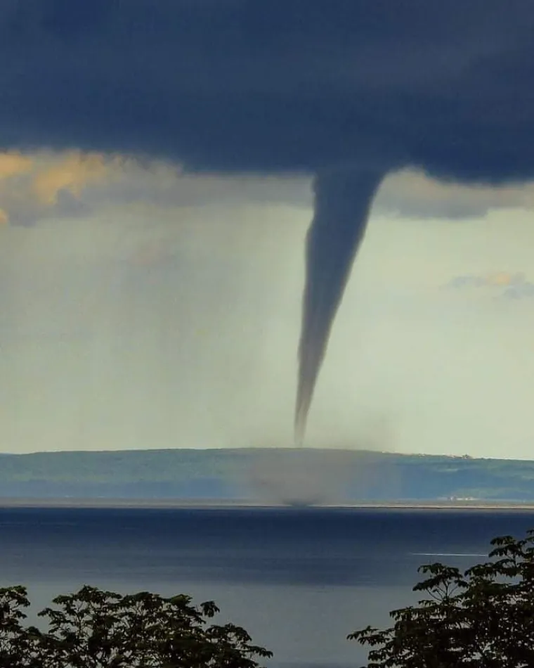 Snažno nevrijeme u Istri: Divovska pijavica i oblaci djelovali su kao da dolazi apokalipsa