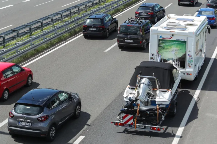 Svi na more! Hrvati mahom pojurili na produženi vikend na Jadran, ovolike su gužve