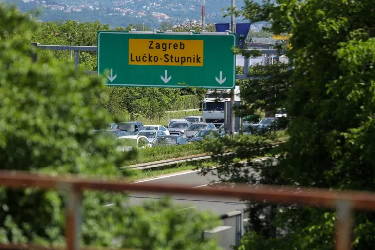 Svi na more! Hrvati mahom pojurili na produženi vikend na Jadran, ovolike su gužve