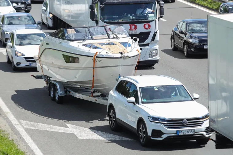 Svi na more! Hrvati mahom pojurili na produženi vikend na Jadran, ovolike su gužve