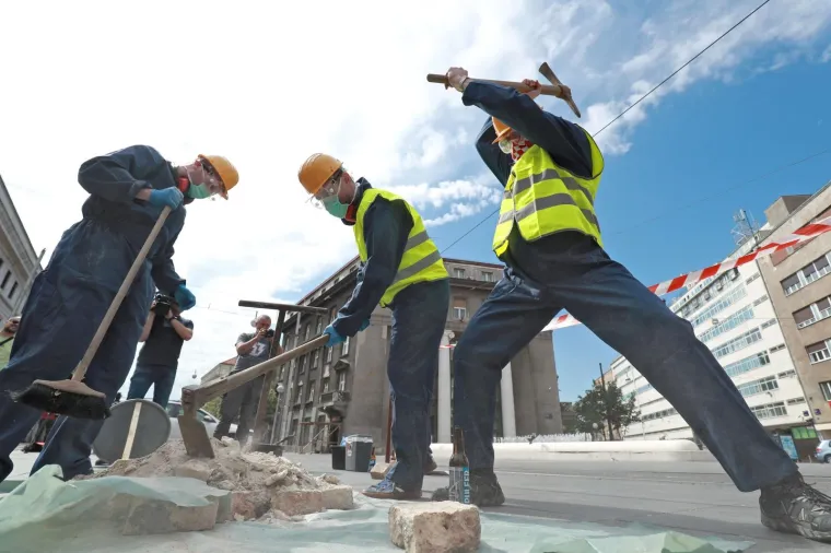 Petek ismijao Bandića: Na Trgu hrvatskih velikana počeli radovi na izgradnji podzemne željeznice
