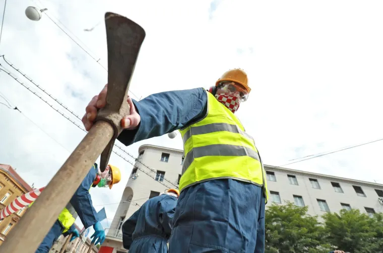 Petek ismijao Bandića: Na Trgu hrvatskih velikana počeli radovi na izgradnji podzemne željeznice