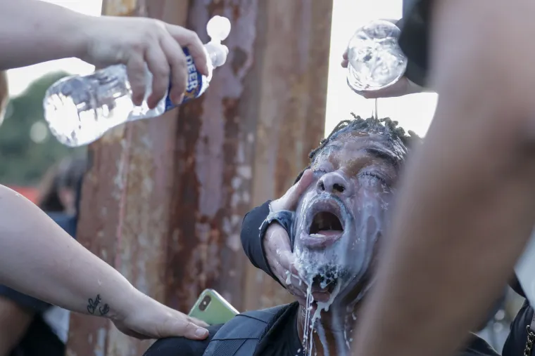 Amerika gori! Prosvjednici spalili restoran jer je policija ubila jo&scaron; jednog crnca