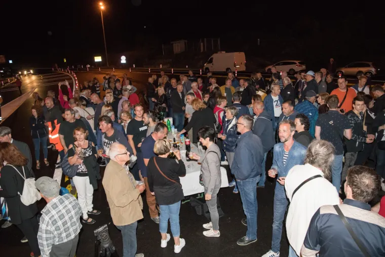 Od danas ćemo do Krka besplatno: U ponoć je napokon ukinuta naplata mostarine!