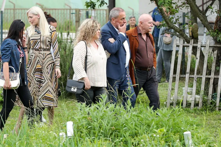 Bandić teturao u Sesvetama