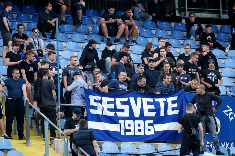 BOYSI SE VRATILI NA TRIBINE: Pogledajte kako izgleda povratak publike na Maksimir nakon 100 dana