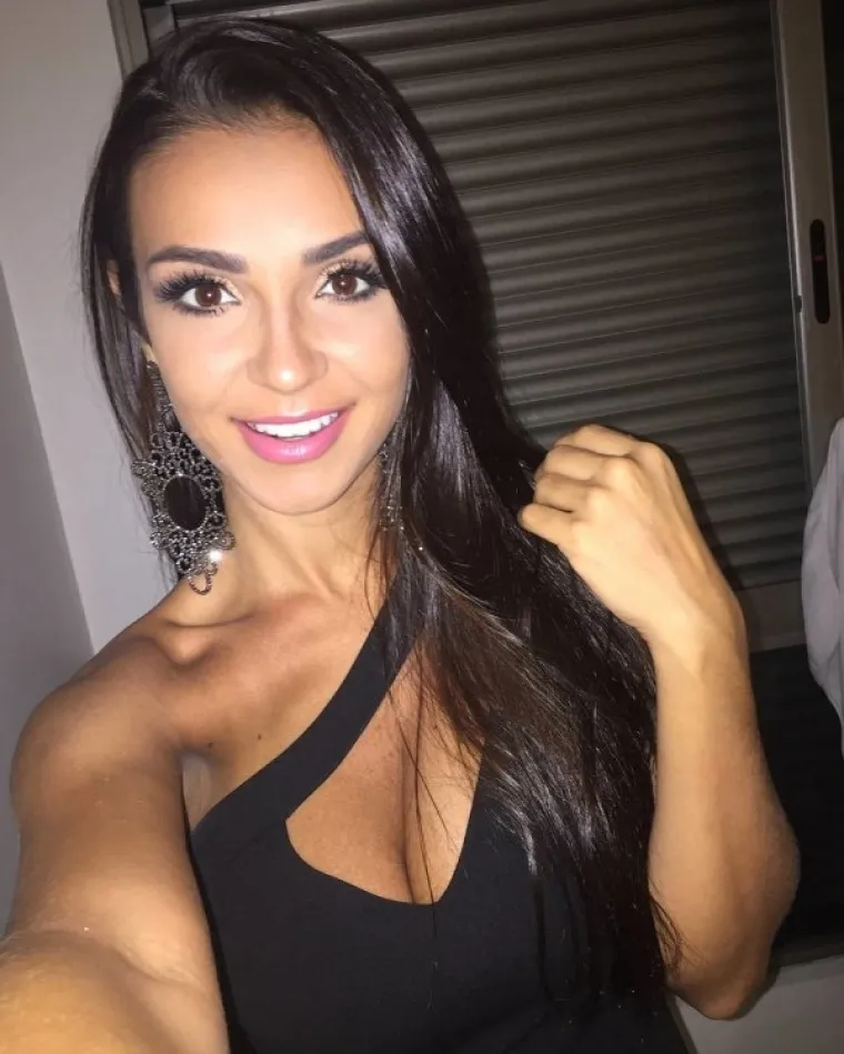 DOKAZ DA SU HALJINE 100 PUTA VI&Scaron;E SEKSI OD BILO KAKVE GOLOTINJE: Ove cure davno su to shvatile i sada to besramno iskori&scaron;tavaju