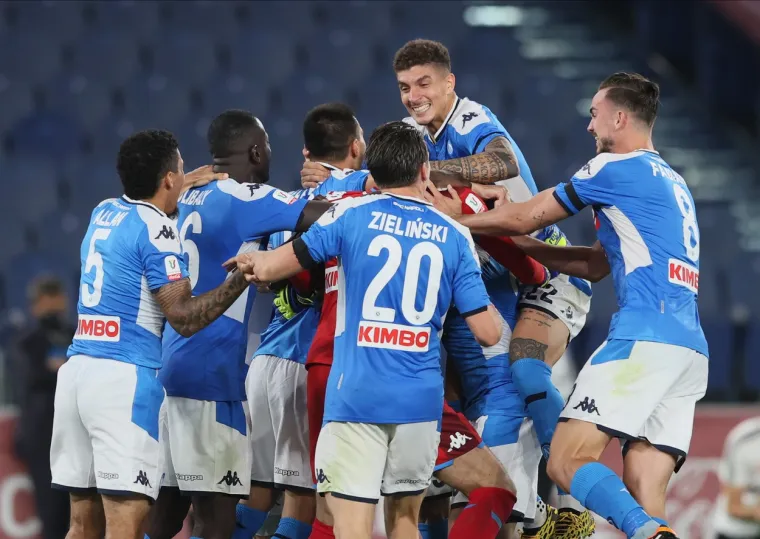 [FOTO] LETI, LETI GENNARO GATTUSO: Pogledajte veliko napuljsko slavlje u Rimu