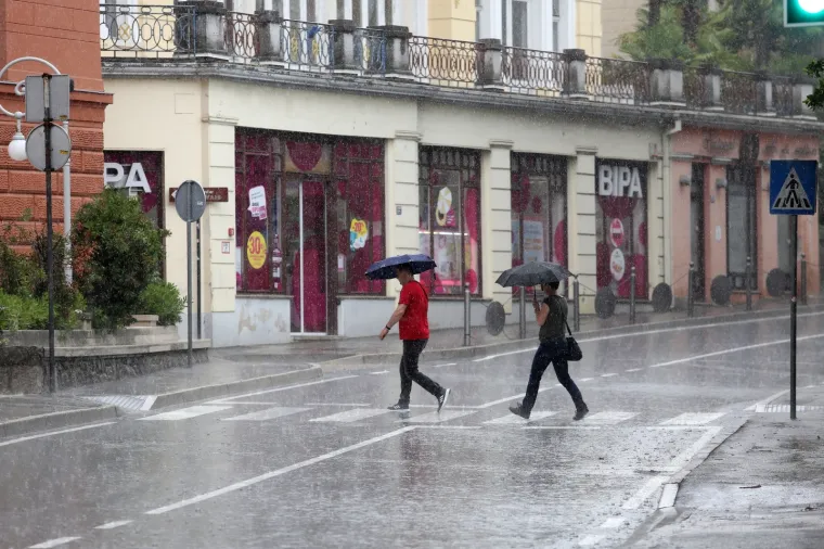 Pogledajte kako je izgledao proljetni pljusak u Zagrebu i Opatiji