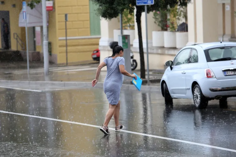 Pogledajte kako je izgledao proljetni pljusak u Zagrebu i Opatiji