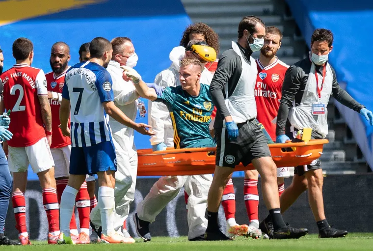 [FOTO] 'DOBILI SU &Scaron;TO SU ZASLUŽILI': Vratara Arsenala iznijeli su s terena nakon te&scaron;ke ozljede, njegov 'krvnik' objasnio za&scaron;to se to dogodilo