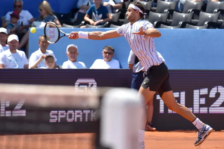 [FOTO] ZARAŽENI DIMITROV OVIH JE DANA BIO U BLISKOM KONTAKTU S ĐOKOVIĆEM, ČILIĆEM, HRPOM DJECE, MA SVIM ŽIVIMA: Ovo ne izgleda dobro