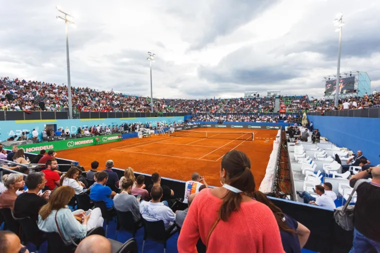 [FOTO] ZARAŽENI DIMITROV OVIH JE DANA BIO U BLISKOM KONTAKTU S ĐOKOVIĆEM, ČILIĆEM, HRPOM DJECE, MA SVIM ŽIVIMA: Ovo ne izgleda dobro