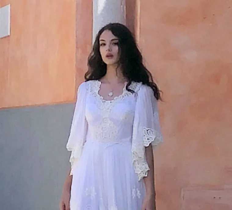 NAJSTARIJA KĆI MONICE BELLUCCI BACILA SE U MODELING: Nekima izgleda kao kopija slavne majke, a drugima je još ljepša