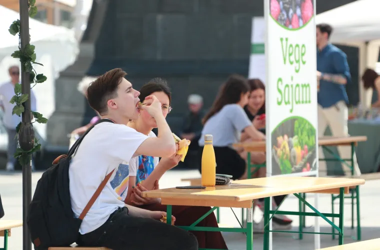 Na Trgu bana Jelačića održava se VeGe sajam