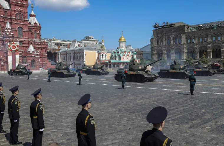 Veličanstvena parada u Moskvi: Rusi na Crvenom trgu pokazali moćno naoružanje