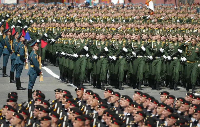Veličanstvena parada u Moskvi: Rusi na Crvenom trgu pokazali moćno naoružanje