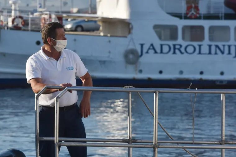 Od ponoći vrijede nova pravila: Građani se pridržavaju mjera obaveznog no&scaron;enja maski