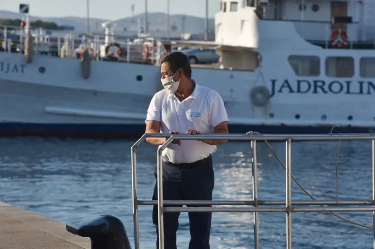 Od ponoći vrijede nova pravila: Građani se pridržavaju mjera obaveznog no&scaron;enja maski