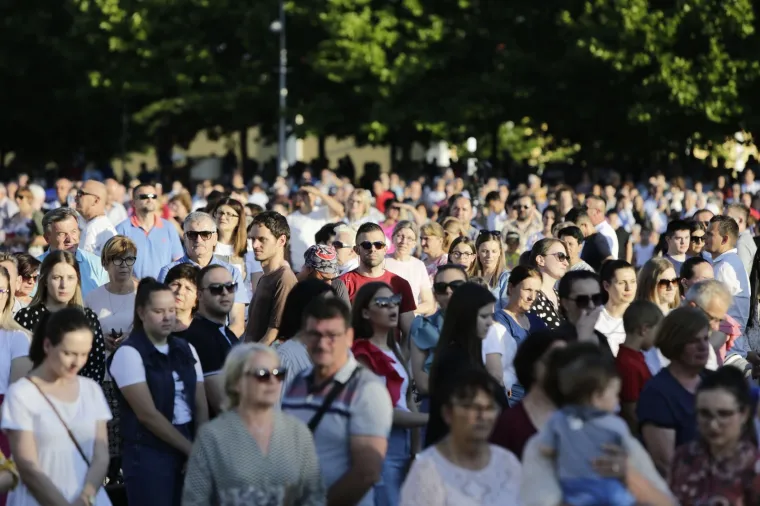 Nema socijalnog distanciranja: U Međugorju se slavila 39. godišnjica Gospinog ukazanja