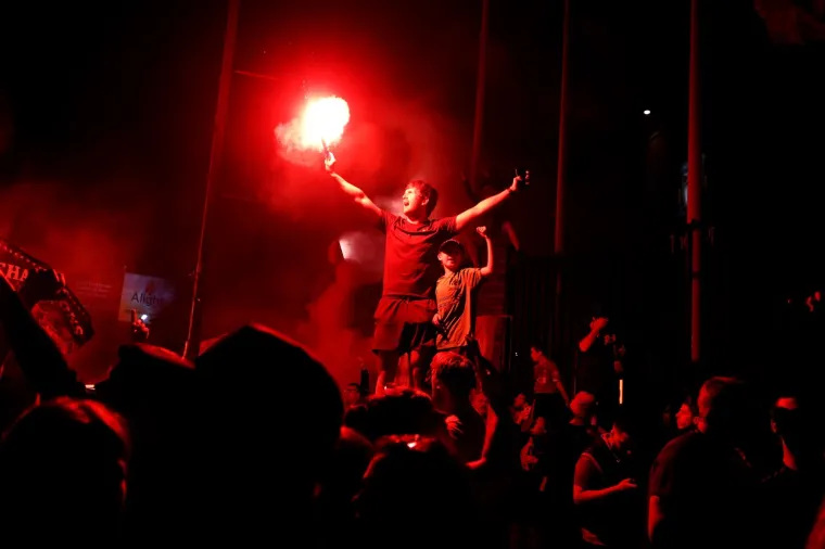 NADREALNI KADROVI S ULICA LIVERPOOLA OBILAZE SVIJET: Stigle i prve osude: 'Gdje im je bila pamet'