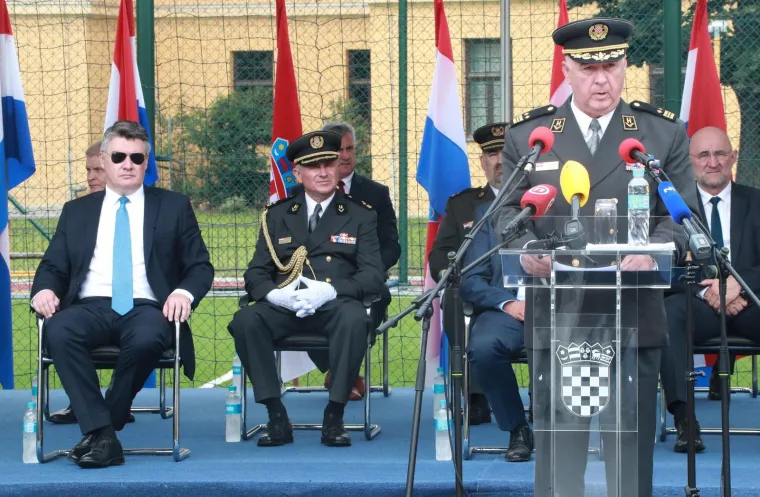 Svečana promocija polaznika vojnih škola HVU-a