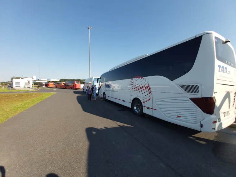 Na granici zarobljeno 3000 turista, neki stoje deset sati? 'Procedura kod ulaska u zemlju je uobičajena'