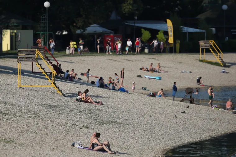 Spas od vrućina na zagrebačkom jezeru Jarun