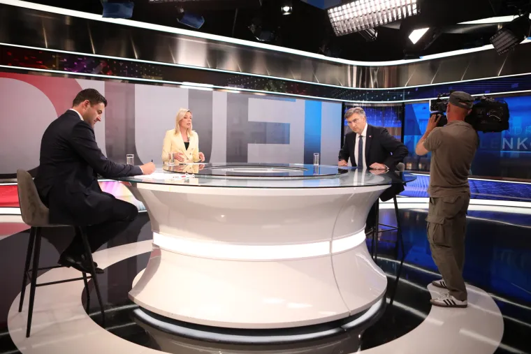 Iza kamere: Pogledajte Bernardića i Plenkovića trenutak prije sučeljavanja!