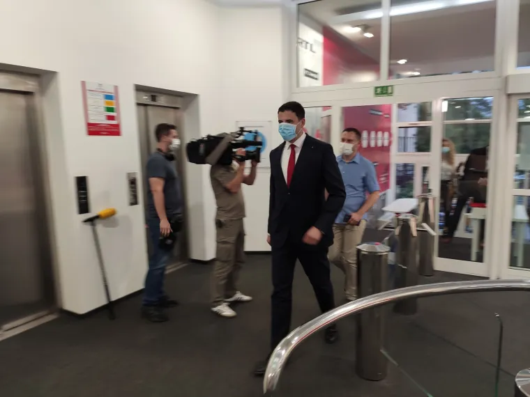 Oči u oči: Ljutiti rivali Bernardić i Plenković stigli su na sučeljavanje na RTL-u!