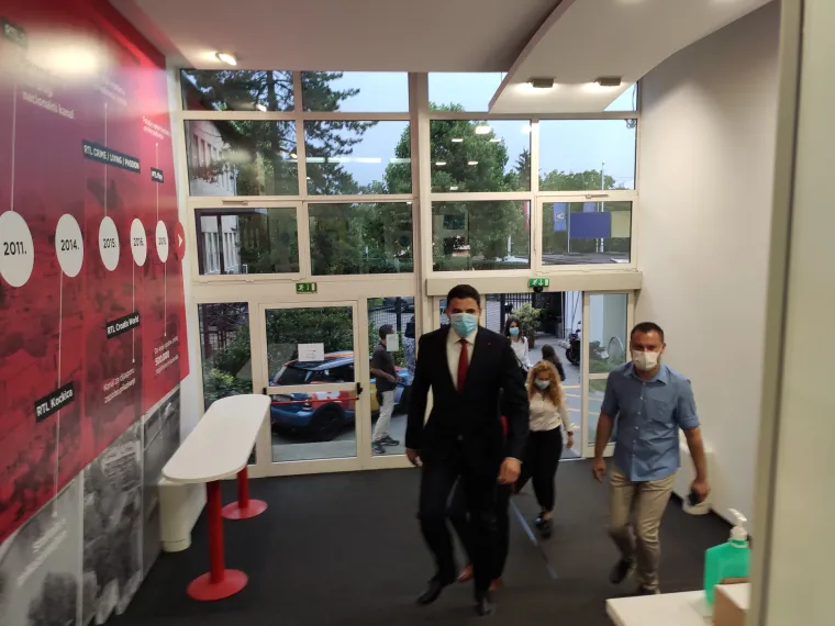 Oči u oči: Ljutiti rivali Bernardić i Plenković stigli su na sučeljavanje na RTL-u!