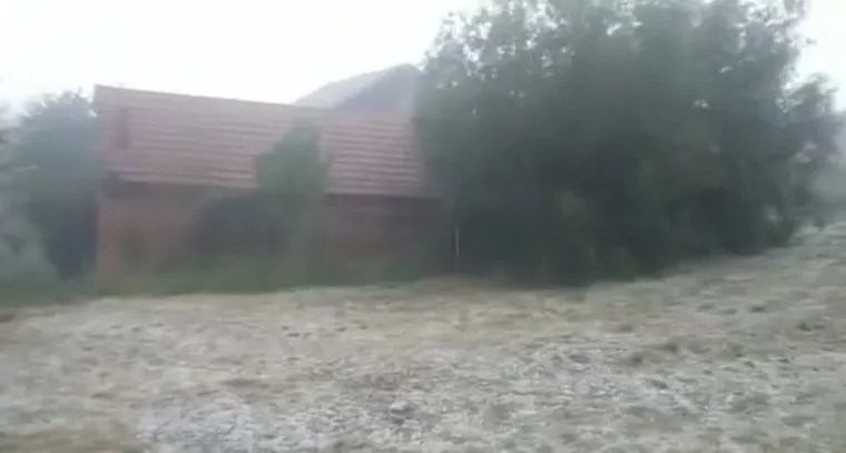 Jako nevrijeme zahvatilo je Varaždinsku županiju: Padala je tuča veličine oraha