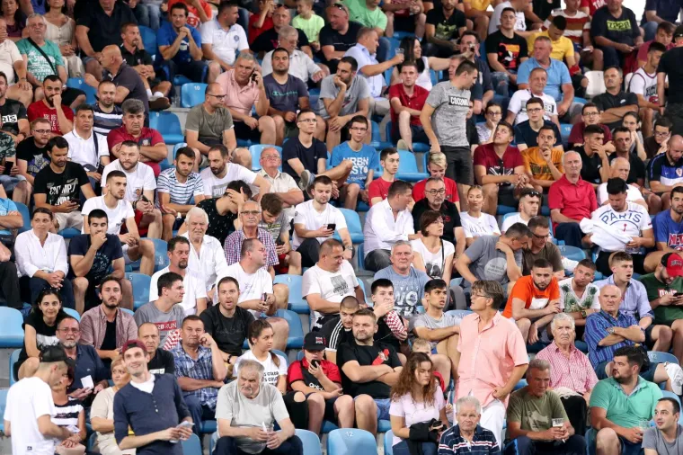 U Velikoj Gorici na utakmici Gorice i Hajduka u utorak se skupilo više od 1700 gledatelja.